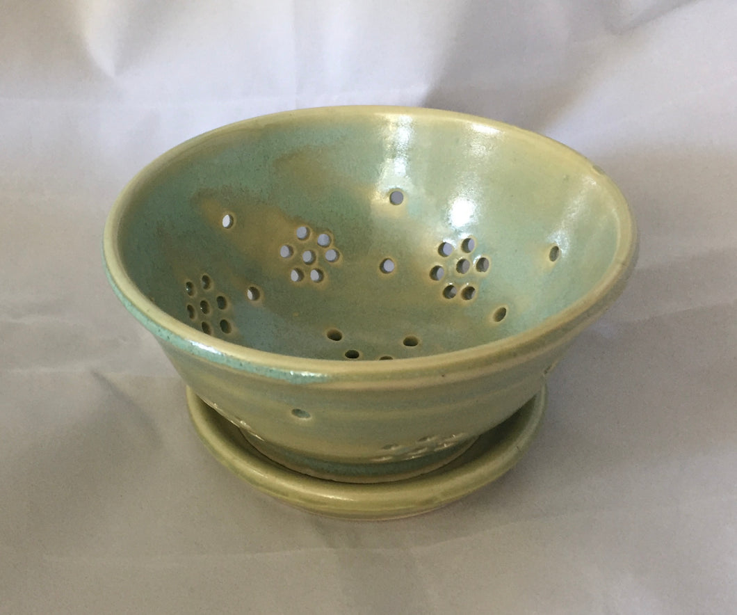 Berry Bowl with dish, Light Green
